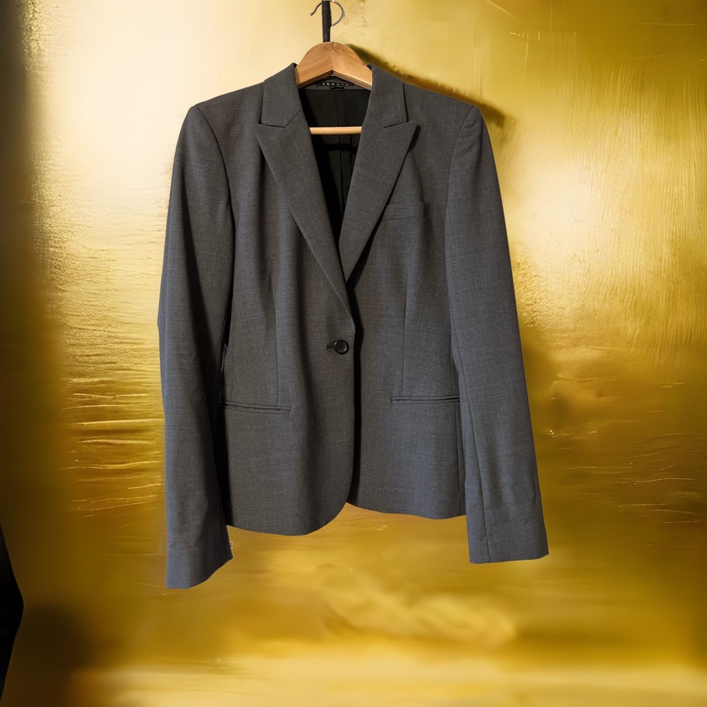 🔥Theory Grey Gabe B Sevona Blazer Size 12 (flawed)